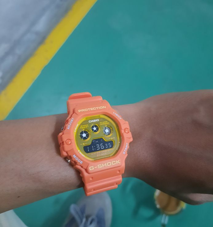 Casio G-Shock DW-5900TS-4 DW-5900TS-4DR Digital Dial Orange Casio G-Shock DW-5900TS-4 DW-5900TS-4DR Digital Dial Orange