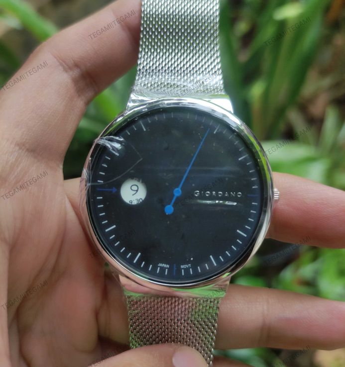 Police magnet watch store