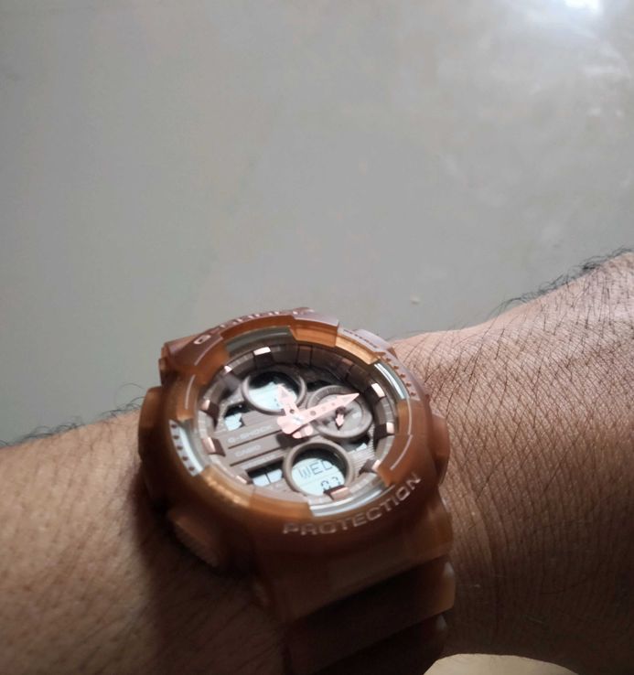 Casio G-Shock GMA-S140NC-5A2 GMA-S140NC-5A2DR Frosted