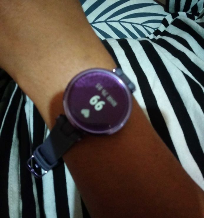 Garmin Lily 010-02384-52 Smartwatch Midnight Orchid Digital Garmin Lily 010-02384-52 Smartwatch Midnight Orchid Digital