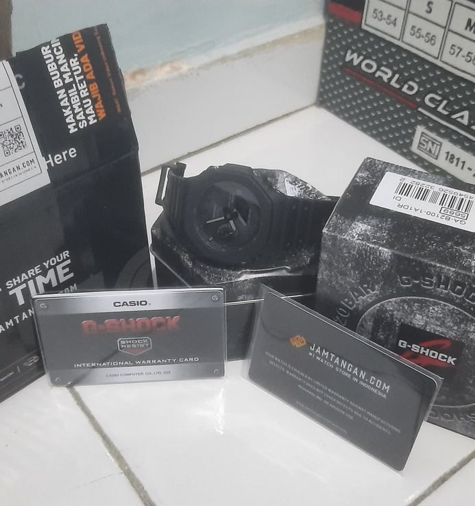 Kotak jam g shock 2025