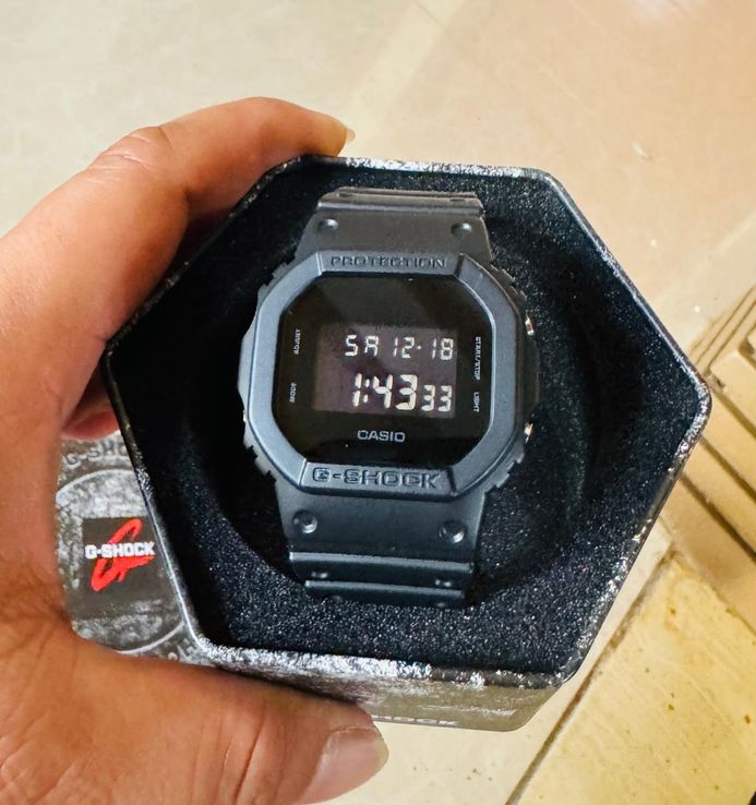 Dw5600bb review top