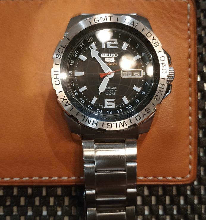 Seiko srp683k1 best sale