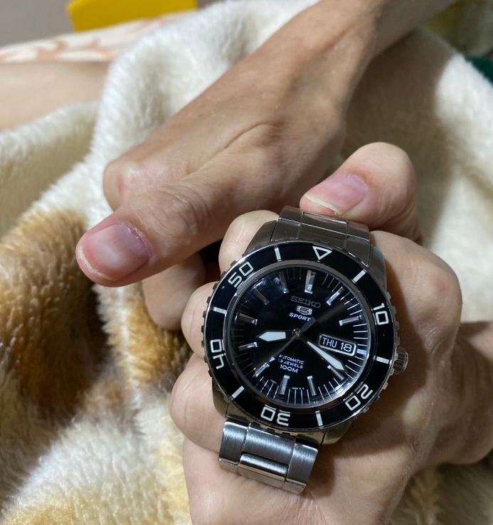 SEIKO 5 SPORTS SNZH55 ブラック 黒 自動巻き 機械式 SEIKO 5 SPORTS SNZH55 ブラック 黒 自動巻き 機械式