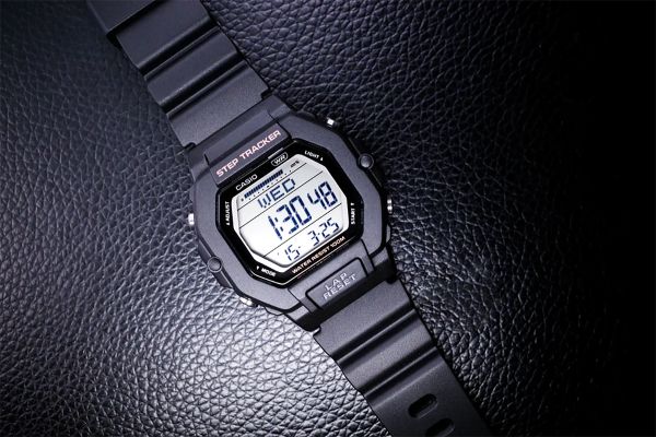 Casio LWS-2200H-1AVDF Digital Dial Black Resin Band