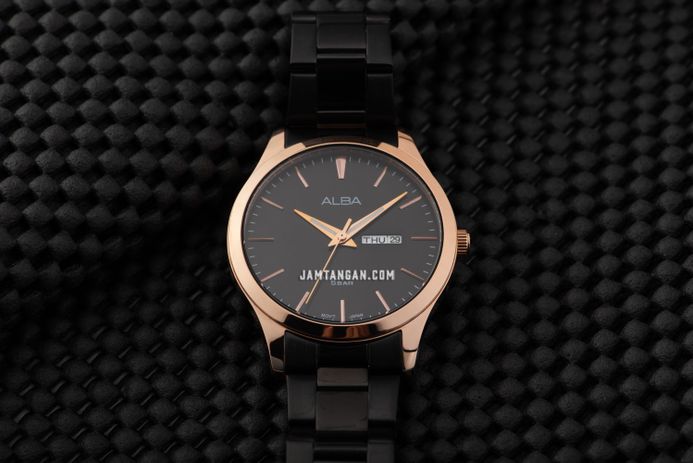 Alba AJ6122X1 Men Black Dial Black Stainless Steel Strap