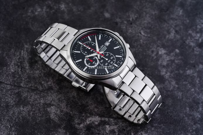 Alba Active AM3943X1 Men Chronograph Black Dial Stainless Steel Strap