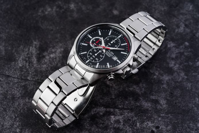 Alba Active AM3943X1 Men Chronograph Black Dial Stainless Steel Strap