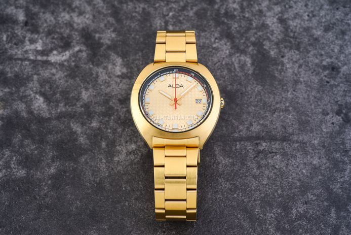Alba Fashion AS9K80X1 Men Gold Dial Gold Stainless Steel Strap