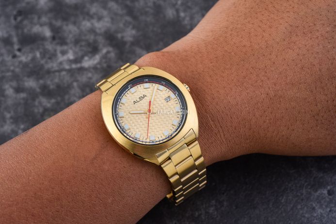 Alba Fashion AS9K80X1 Men Gold Dial Gold Stainless Steel Strap