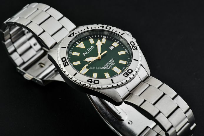 Alba Active AS9Q41X1 Men Green Dial Stainless Steel Strap