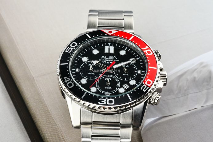 Alba Active AT3J37X1 Men Chronograph Black Dial Stainless Steel Strap