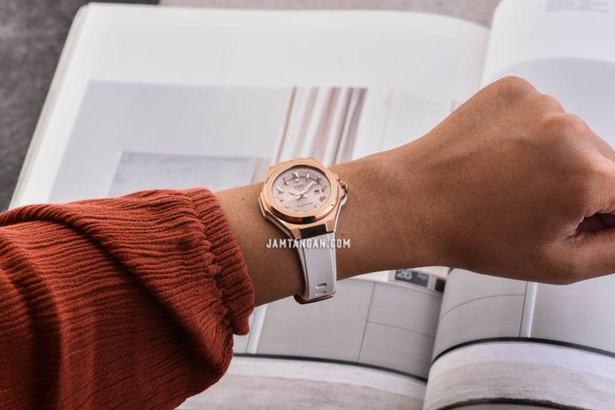 Casio Baby-G MSG Series MSG-S500G-7A2DR Ladies Tough Solar Rose Gold Dial White Resin Band