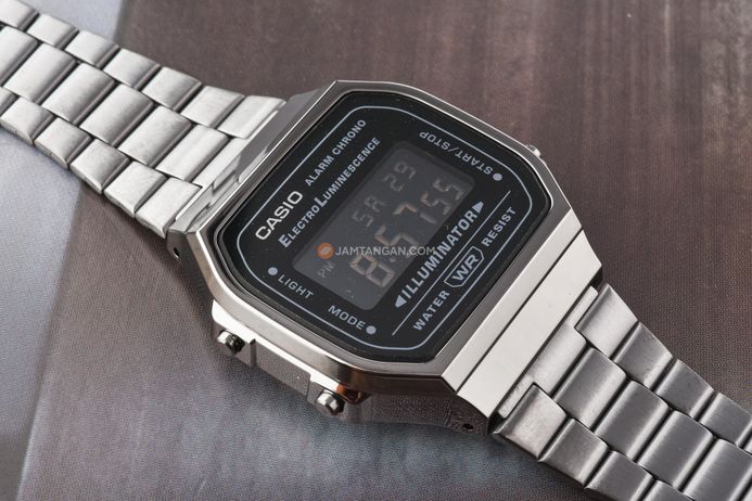 Casio Vintage A168WGG-1BDF Digital Dial Grey Stainless Steel Band