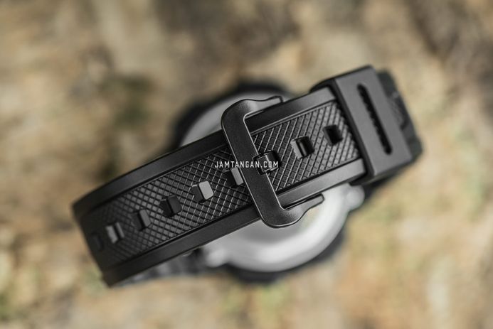 Casio General AE-1000W-1AVDF Sporty Digital Dial Black Resin Band