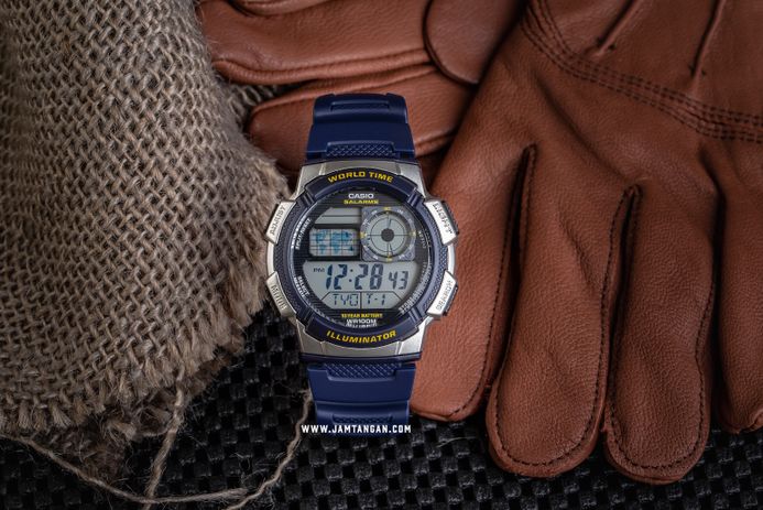 Casio General AE-1000W-2AVDF 10 Year Battery Water Resistance 100M Blue Resin Band