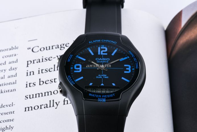 Cinturino per orologio Casio MRW-200H / 10393907 / MRW-200H-2B2VEF / MRW-200H-4CV Plastica 18mm
