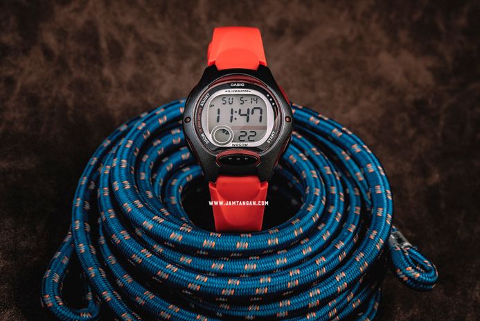 Casio General LW-200-4AVDF 10 Years Battery Life Digital Dial Red Rubber Band