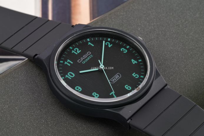 Casio General MQ-24B-8BDF Pop Analog Grey Dial Grey Resin Band