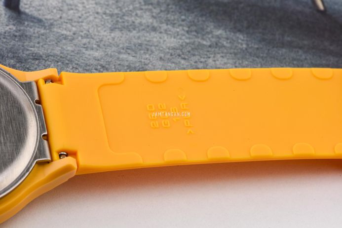 Casio General MQ-24B-9BDF Pop Analog Yellow Dial Yellow Resin Band