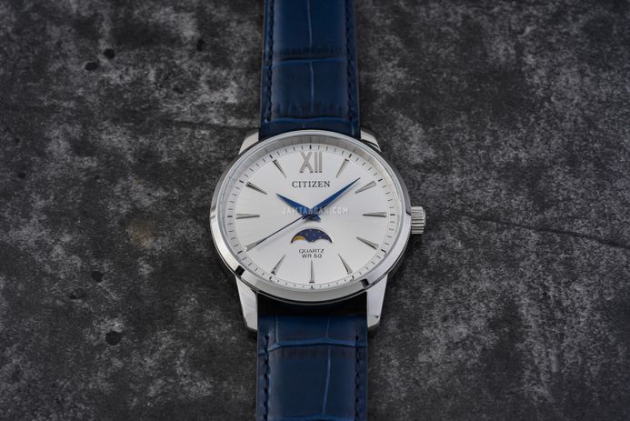 Citizen Classic AK5000-03A Men Moon Phase Silver Dial Blue Leather Strap