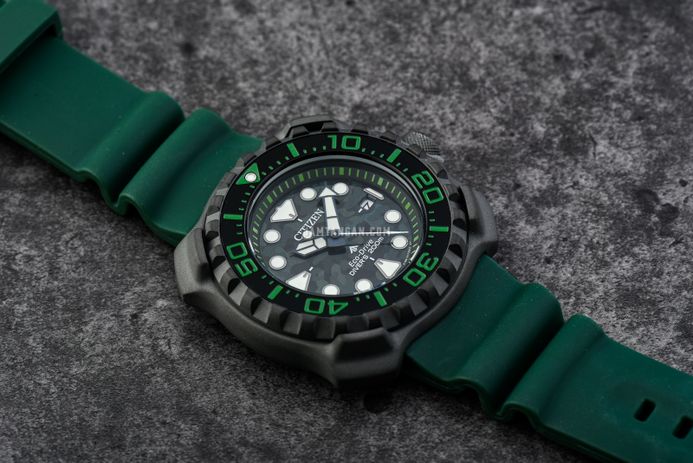 Citizen Promaster BN0228-06W Whale Shark Super Titanium Green Camo Dial Green Polyurethane Strap