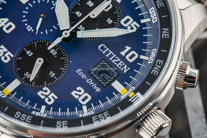 Citizen Eco-Drive Cronografo Uomo CA0690-88L – Cassa 44mm, Cinturino Acciaio, Carica Solare