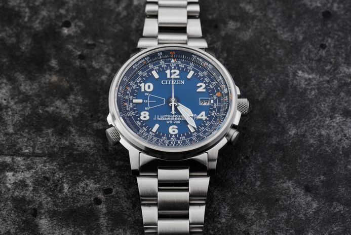 Citizen CB0240-88L Pilot Acciaio