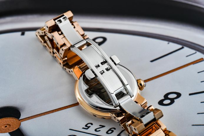 Citizen L EM0919-85Y Ladies Mother of Pearl Dial Gold Stainless Steel Strap