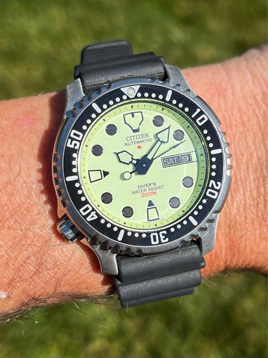 Citizen Promaster NY0040-09W Fugu Automatic Divers 200M Light