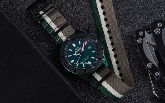 Expedition Automatic E 6819 MA NIPGN Water Resistant 200M Men Green Dial Nylon Strap