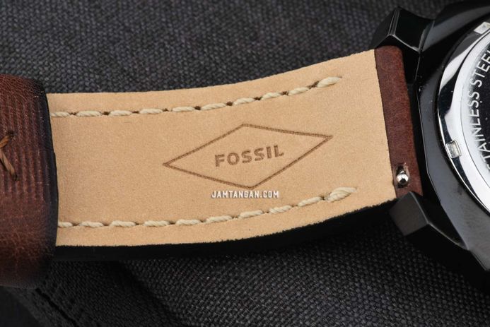 Fossil Machine FS5972 Men Brown Dial Brown Leather Strap