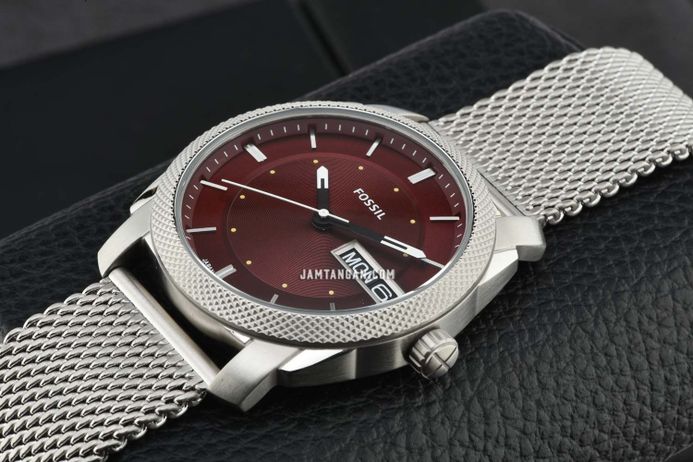 Fossil Machine FS6014 Men Burgundy Dial Mesh Strap