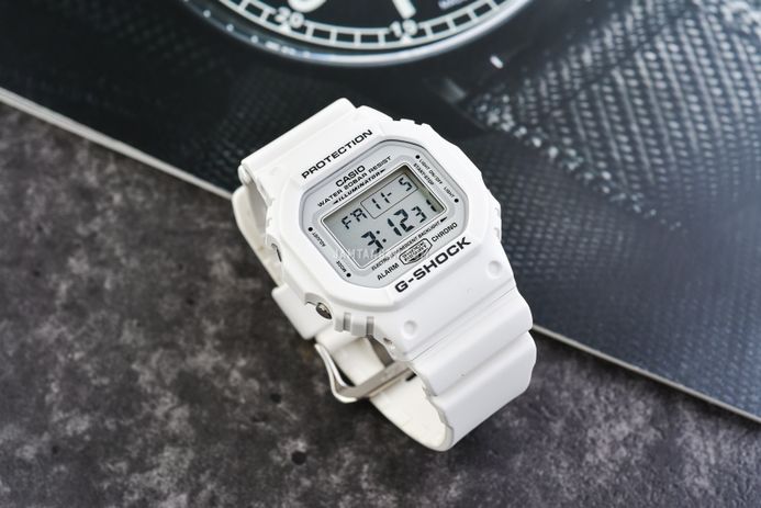 Casio G-Shock DW-5600MW-7DR Marine White Series Digital Dial White Resin Band