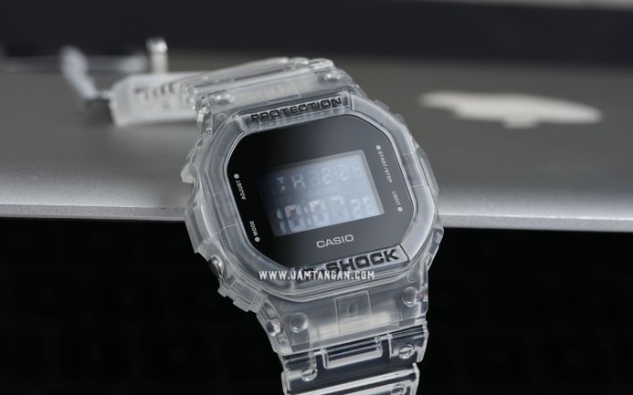 Casio G-Shock DW-5600SKE-7 DW-5600SKE-7DR Square Black White