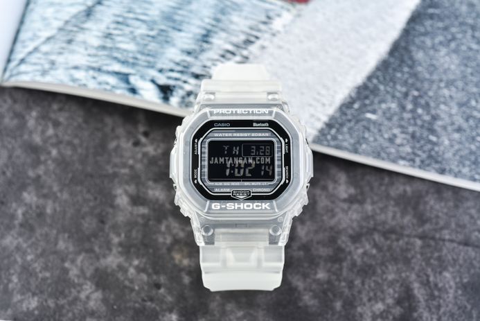 Casio G-Shock DW-B5600G-7 DW-B5600G-7DR Digital Dial