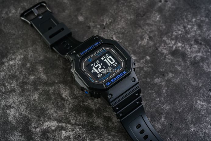 Casio G-Shock DW-H5600-1A2DR Smartwatch G-Squad Heart Monitor Digital Dial Black Resin Band