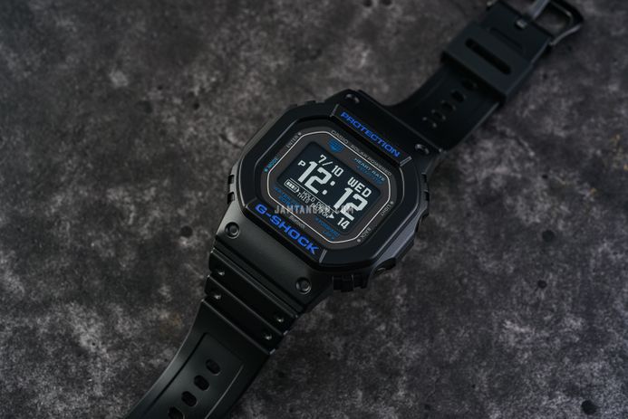 Casio G-Shock DW-H5600-1A2DR Smartwatch G-Squad Heart Monitor Digital Dial Black Resin Band