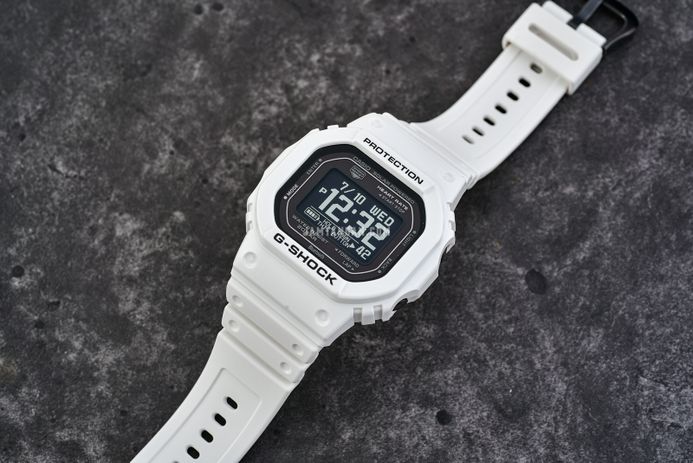 Casio G-Shock DW-H5600-7DR Smartwatch G-Squad Heart Monitor Digital Dial White Resin Band