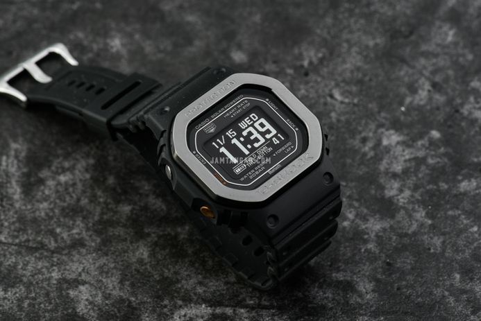 Casio G-Shock DW-H5600MB-1DR Smartwatch G-Squad Heart Monitor Digital Dial Black Resin Band