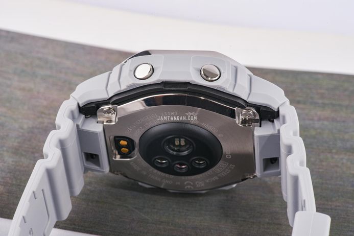 Casio G-Shock DW-H5600MB-8A9DR Smartwatch G-Squad Heart Monitor Digital Dial Grey Resin Band