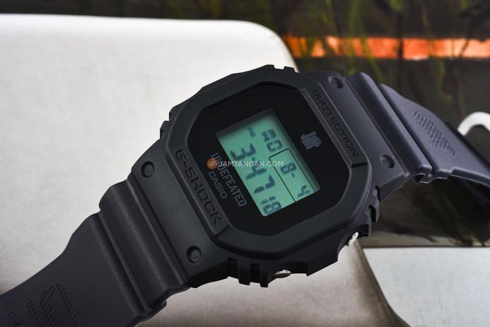 undefeated コラボモデル G-SHOCK DWE-5600UD-1JR DWE5600UD-1 | G-SHOCK DIGITAL Black | CASIO