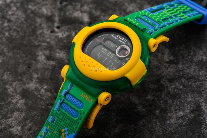 Casio G-Shock G-B001RG-3DR Jason Retro Video Game Series Digital Dial Green  Resin Band