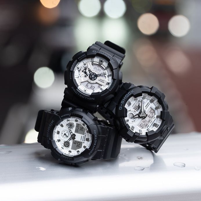 Casio G-Shock GA-110WD-1AJF Black And Briliant White Digital Analog Dial Black Resin Band (JDM)