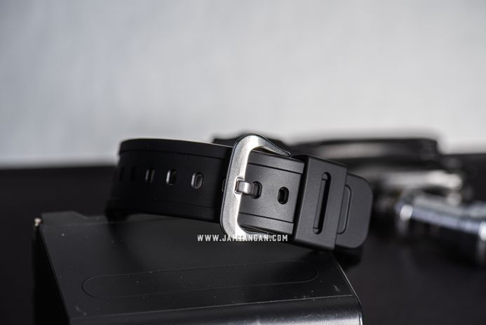 Casio G-Shock GA-2100VB-1ADR CasiOak Virtual Blue Digital Analog Dial Black Resin Band