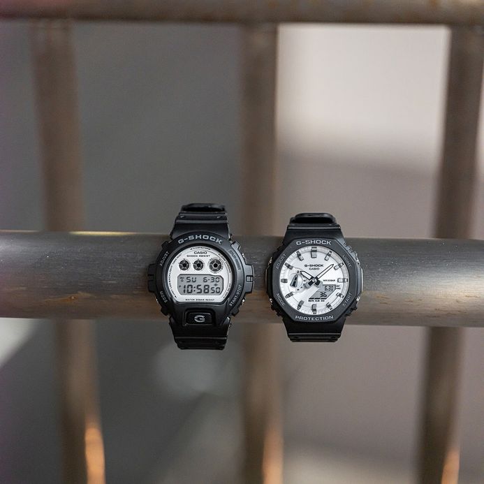 Casio G-Shock GA-2100WD-1ADR CasiOak Black And Briliant White Series White Dial Resin Band