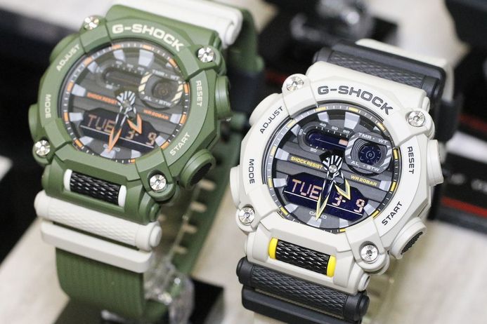 カシオ G-ショック GA-900HC-5AJF HIDDEN COAST 中古美品