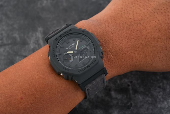 Casio G-Shock GA-B2100CT-1A5DR CasiOak Coexist Collection Digital Analog Dial Black Cloth Band