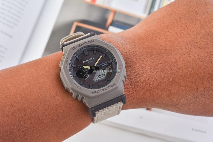 Casio G-Shock GA-B2100CT-5ADR CasiOak Coexist Collection Digital Analog Dial Khaki Gray Cloth Band