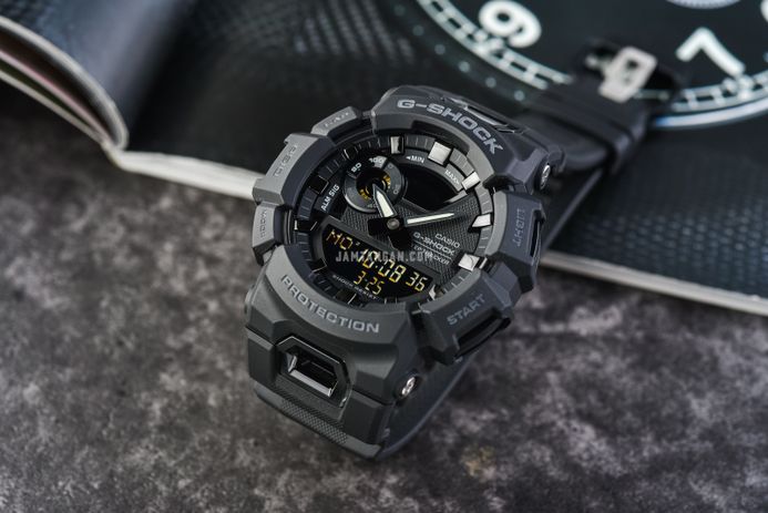Casio G-shock G-Squad GBA-900-1ADR Black Digital Analog Dial Black Resin Band